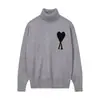 Suéter de Lana para Pareja Ami Arauneif Tejidos 25Ss Otoño e Invierno Nuevo Cuello Alto Jacquard de Corazón Grande Manga Larga