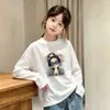 Roupa íntima de algodão puro com gola redonda para meninas no outono, camiseta elegante e versátil de manga comprida com corte solto para meninas
