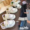 Zapatos para Niñas 2026 Nuevos Tenis Blancos de Primavera para Niños Zapatos Deportivos Casuales de Suela Suave Tenis Populares de Princesa para Niñas