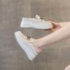 Sapatos Casuais Femininos Slip-On para Uso Externo 2026 Novos Estilos de Sandálias com Elevação de Altura Oculta, Tamancos de Solado Grosso, Sandálias Fechadas que Fazem Você Parecer Mais Alto