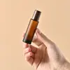 Mancha de Veta Plateada 5ml-15ml Tapa de Madera Botella Roll-On Botella Dispensadora de Perfume Botella Marrón con Bola Rodante Botella a Prueba de Luz para Aceites Esenciales