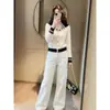 Un conjunto completo de punto casual para otoño, nuevo conjunto de dos piezas de suéter cárdigan con cuello azul marino estilo coreano y jeans, moderno