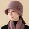 Chapéus de Lã de Inverno para Mulheres de Meia-Idade e Idosas, Chapéus de Mãe Quentes e Espessos, Modernos e Jovens, Chapéus de Tricô com Pelúcia no Interior Atacado