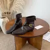 Primeiro Encontro: Botas de Cano Curto Quadradas Retrô Britânicas Sazonais para Mulheres, Nova Coleção Outono 2026, Botas Nude Emagrecedoras com Zíper Traseiro e Fivela