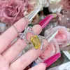 Camellia 2025 Estilo Japonés Nuevo Producto Colgante de Lazo Geométrico Grande con Piedra Preciosa Rosa Diamante de Cristal Super Hada Collar