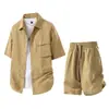 Popular en TikTok Live y Kuaishou Live Diseño 3D Verano Camisa de Manga Corta + Conjunto de Shorts Verano Seda de Hielo