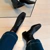 Botas Curtas de Alta Qualidade para Outono, Estilo Popular, Couro de Flor Integral por Dentro e por Fora, Versátil, Zíper Traseiro, Sola Reta, Botas de Cano Ajustado, Botas de Moda Feminina