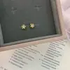 Hermosos Aretes Serie Ángel para Mujer: Exquisitos Aretes de Corazón Geométrico, Diseño de Estrella, Aretes de Circonia Frescos y Únicos