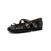 Zapatos bajos británicos versátiles de tacón grueso de 2 cm, con tiras cruzadas, puntera cuadrada estilo Miu, huecos, puntera cerrada para mujer de alta gama