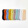 Calcetines invisibles de algodón de colores ultra delgados de verano directo de fábrica, calcetines ultra cortos antideslizantes para mujer