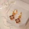 Novos Brincos Retrô com Treliça de Janela, Estilo Nacional Chinês, Multiuso para Mulheres, Nicho, Sensação de Alto Padrão, Design de Corte, Argolas de Orelha, Adornos de Orelha, Modernos