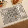Decoraciones populares para fiestas navideñas en stock: Manteles individuales estilo occidental con estampados de renos y muñecos de nieve, resistentes al calor, versátiles para otoño e invierno, hechos de poliéster