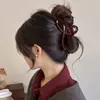 Novo Grampo de Tubarão Elegante com Laço de Pérola e Grande Coração para a Parte de Trás da Cabeça para Prender o Cabelo e Dar um Look Sofisticado