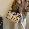 Bolso de Lunares para Viajes Diarios para Mujer 2026 Nueva Moda de Verano Bolso Tote de Hombro de Gran Capacidad Tendencia