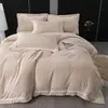 Novo Conjunto de Quatro Peças de Lã de Leite Espessa de Luxo Leve para Inverno Borda Dupla Costurada Bordado Conjunto Quente de Quatro Peças Capa de Edredom Lençol