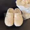 Zapatillas de algodón de suela gruesa con hebilla de cinturón, slip-on de moda 2026 zapatillas peludas para mujer, cálidas para usar al aire libre en otoño e invierno, medias zapatillas de punta cerrada