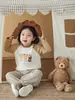 Camiseta Estampada Desenho Animado Wuli Bu Yi para Crianças Calça Casual Anti-mosquito com Bolinhas para Bebê Conjunto para Meninas Nova Chegada Primavera 2026
