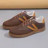 2025 nuevos zapatos planos casuales transfronterizos talla grande combinación de colores tendencia retro zapatos deportivos zapatos blancos de entrenamiento alemán zapatos de mujer