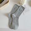 Calcetines de Algodón Peinado para Mujer en Otoño 2024 Estilo Académico Amor Bordado Pilas Rizadas Combinación Total Calcetines de Tubo Medio para Mujer