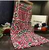 Elegante Elegante! Saia Plissada Estampada Miyake, Look Retro Emagrecedor e Versátil com Fenda Casual que Abraça o Quadril