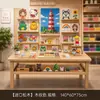 Centro de experiência de artesanato DIY comercial com uma mesa de mosaico, uma mesa dedicada para arte em mosaico e uma mesa de mosaico de madeira maciça, moderna