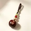 Llavero Creativo Exquisito Manzana Paz Alegría Colgante Pequeño Adorno Colgante Encanto para Bolso Regalo Venta al por Mayor Disponible