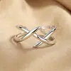 Diseño Casual X Anillo de Línea Cruzada Tendencia Hip-Hop para Mujer Anillo Liso Apertura Ajustable Anillo para Dedo Índice Accesorios Fábrica