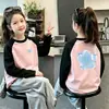 Camiseta Base de Cuello Redondo para Niñas 2026 Nuevo Estilo Ropa Interior para Niños Medianos y Mayores Polar por Ambos Lados Ropa Otoño/Invierno Bloque de Color Manga Larga Tendencia