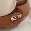 Nuevos Pendientes Diarios Versátiles de Flor de Diamante Brillante Zirconia Moda Zirconia Flor de Cinco Pétalos Pendientes Frescos Pendientes Pequeños Venta al por Mayor