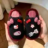 Lindas Pantuflas de Algodón con Correa Única de Gato KT para Mujer, Otoño/Invierno, Pantuflas Cálidas de Piel con Felpa Adicional, Pantuflas de Algodón Antideslizantes para el Hogar, Estilo Juvenil