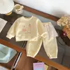 [En Stock] Ct262547 Conjunto Infantil 2026 Primavera Nuevo Conjunto Sudadera Amarillo Crema Falda a Cuadros