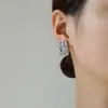 Pendientes Cuadrados con Patrón de Diamantes de Moda y Elegantes, Estilo Lujo Ligero, Diseño Único, Pendientes Elegantes de Diseño de Nicho para Mujer