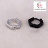 Pendientes triangulares de acero de titanio con hebilla de oreja de personalidad europea y americana, joyería de acero inoxidable de tendencia simple, accesorios directos de fábrica