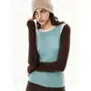 Tricô feminino com blocos de cor estilo retrô americano e gola redonda, adequado para outono e inverno, com corte justo e que valoriza a silhueta, suéter de manga longa