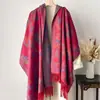 Fabricante Estilo Étnico Retro Bufanda de Flores con Borlas para Mujer Calidez Diaria al Aire Libre Protección contra el Viento Chal Venta al por Mayor