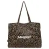 Bolso grande vintage con estampado de leopardo para otoño e invierno para mujer, nuevo estilo 2025, bolso de mano casual, bolso de hombro de gamuza de gran capacidad