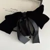 Presilha Banana de Lantejoulas Vermelhas Finas Estilo Coreano com Laço de Luxo para um Visual Rico, Realça o Volume do Cabelo na Parte de Trás da Cabeça, Acessório de Cabelo Vertical