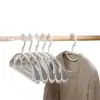 Alemania Colgador de Ropa de Plástico Semicircular de Gama Alta Colgador de Ropa Antideslizante para el Hogar Secado de Ropa Sin Marca en los Hombros Almacenamiento Colgador de Ropa