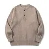 Rumeng, marca de moda retrô estilo japonês, suéter masculino com gola Henley em tricô canelado vertical, peso pesado e modelagem solta, perfeito para usar em camadas no outono