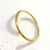 Novo Preço Especial de Fábrica Titânio Aço Inoxidável Zircônia Incrustada Alta Qualidade Cor Pulseira Moda Feminina Formato C Tendência Pulseira de Casal