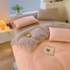 Juego de Ropa de Cama de Tres Piezas de Algodón Puro de Color Sólido para Exportación Transfronteriza, Uso en Hogar y Dormitorio, Juego de Ropa de Cama de Cuatro Piezas de Algodón Puro Teñido en Hilo Hecho a Medida de Fábrica