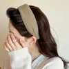 Faixa de Cabeça de Tricô Wide-brimmed Retrô para Mulheres, Alargada para Mostrar o Topo da Cabeça, Não Aperta a Cabeça, Faixa de Cabelo para Pressionar o Cabelo no Trajeto Diário
