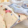 Conjunto de quatro peças 100% algodão Classe A, capa de edredom e lençol de algodão puro, estilo fresco e simples, tamanho de solteiro/casal, design de desenho animado, conjunto de três peças para dormitório estudantil 4