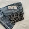 Comercio exterior artículo de moda estilo coreano transfronterizo 2026 estampado de leopardo personalizado temperamento moderno hermoso y brillante cadena bandolera un hombro bolso pequeño cuadrado