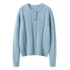 Novedad Otoño/Invierno 2026 Jersey de Punto de Seda y Cachemir Cuello Redondo Media Apertura con Botones Manga Larga Hilo Jaspeado Suave y Liso Top Base para Mujer