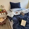 Estilo Minimalista Moderno Estilo Sábana de Franela Juego de Tres Piezas Clase A Estilo Blogger de Instagram Espesor Cálido Leche Terciopelo Juego de Cuatro Piezas