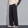 Pantalones casuales de punto con forro polar para hombre de otoño e invierno, con corte relajado, estampado de cuadros, diseño cómodo de pierna recta ancha y un estilo inspirado en el streetwear americano.