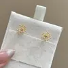 Pendientes de Fuegos Artificiales con Tachuelas de Diamante y Goteo de Aceite de Aguja Plateada, Aretes Versátiles de Año Nuevo Vintage, Pendientes de Lujo Ligero de Gama Alta con un Diseño Único