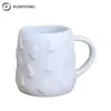 Venta Directa de Fábrica de Comercio Exterior Taza de Café Puede Ser Gres Cerámico Relieve Árbol de Navidad Taza Regalo para Pareja Soporta Personalización Empresarial