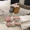 Pantuflas de algodón gruesas, cálidas y forradas de felpa para mujer, con un bonito diseño de lazo y estilo de punta cerrada, perfectas para el invierno y como cómodas pantuflas de interior para la recuperación posparto
